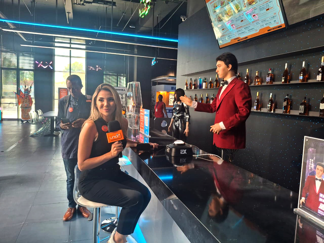 Harian Disway di China International Press Communication Center (CIPCC) (54): Resepsionis Robot sampai Dinosaurus Bertanduk Tiga