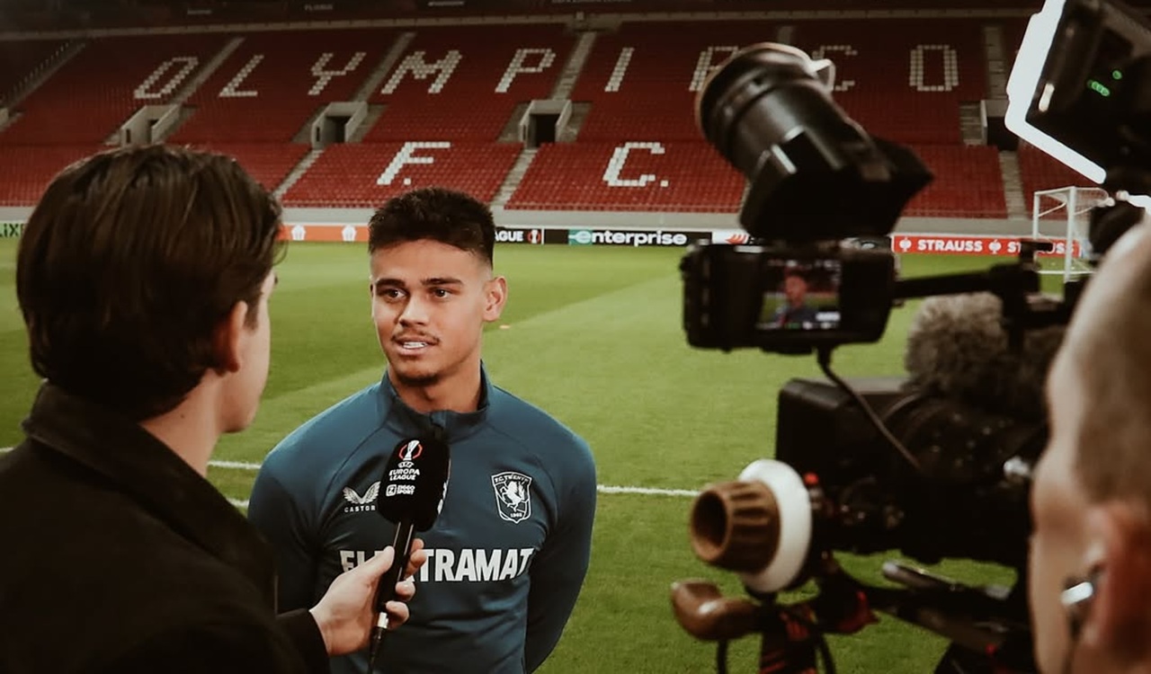 Mees Hilgers Dilirik Crystal Palace, Bek Timnas Indonesia Berpeluang Main di Liga Inggris