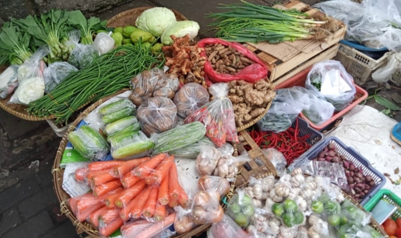 Harga Sembako di Jakarta Stabil, Pramono Klaim Inflasi Terkendali Jelang Nataru