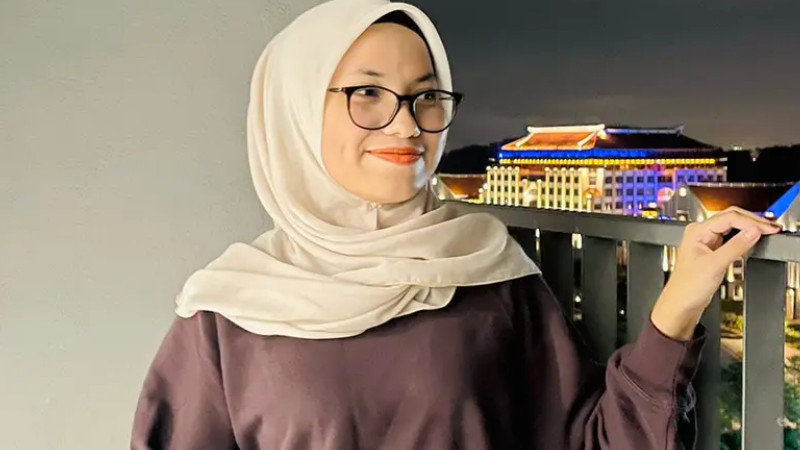 Kisah Percintaan Wanita Malaysia Ini Kandas Usai 3 Tahun Menanti, Pria Idaman Diam-diam Pilih Wanita Lain: Setiap Hari Saya Menunggu Dia Menikahi Saya