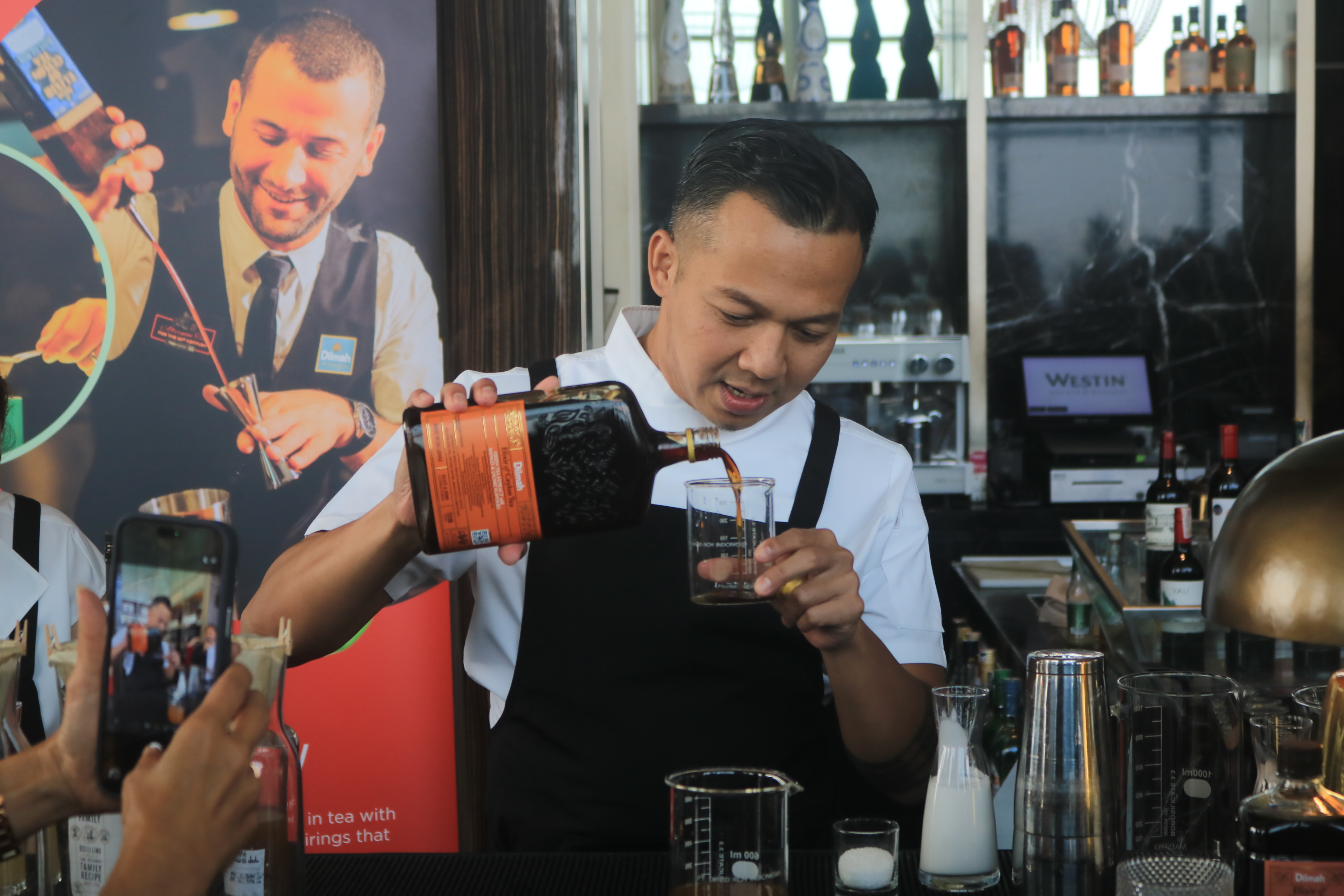 Workshop Teh Elixir Dilmah Surabaya dan Cara Membuat Teh Koktail ala Mixologist Profesional
