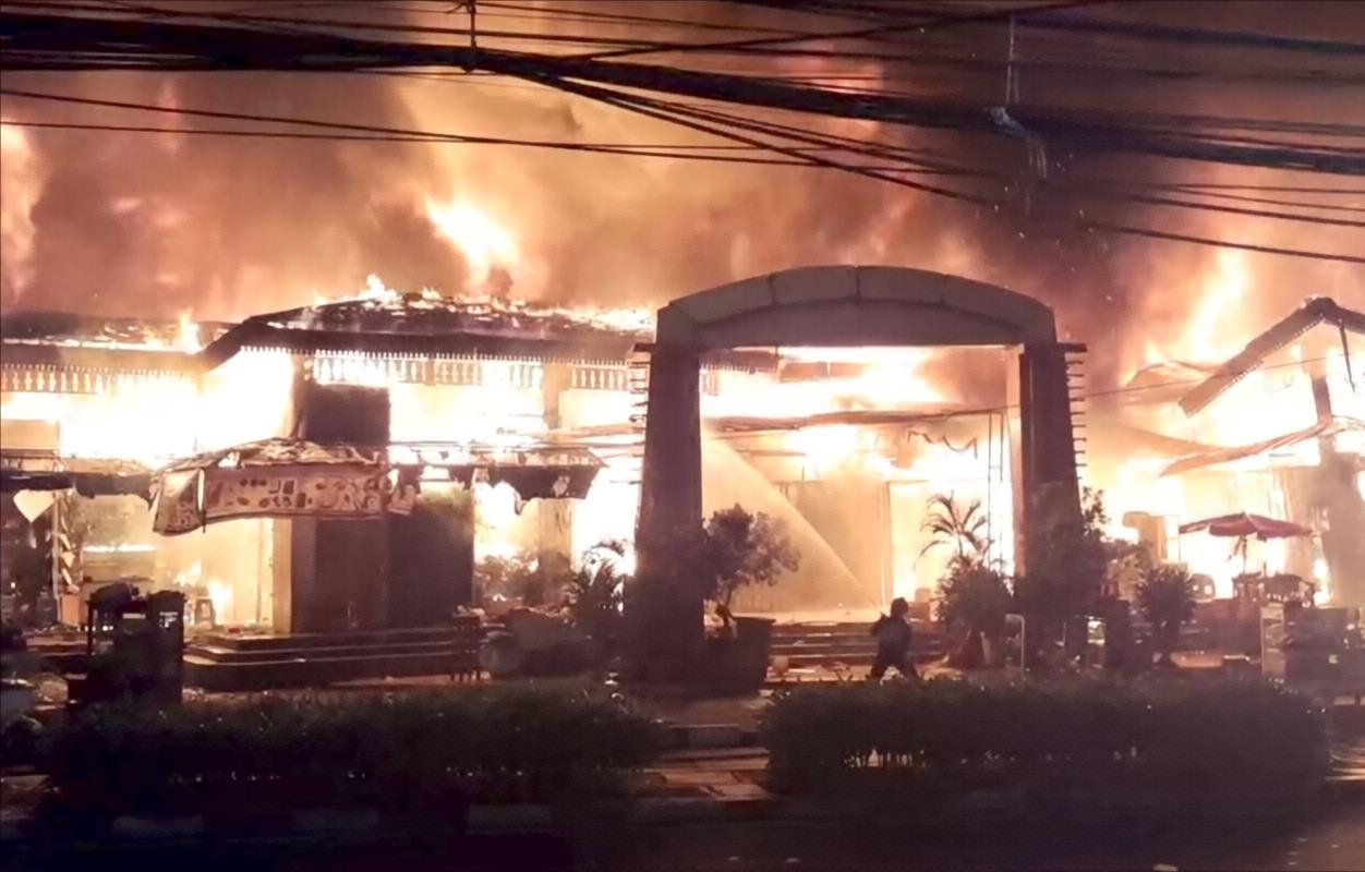 Kebakaran Pasar Taman Puring Nyaris Melalap Polsek Kebayoran Baru, Tahanan Dipindahkan