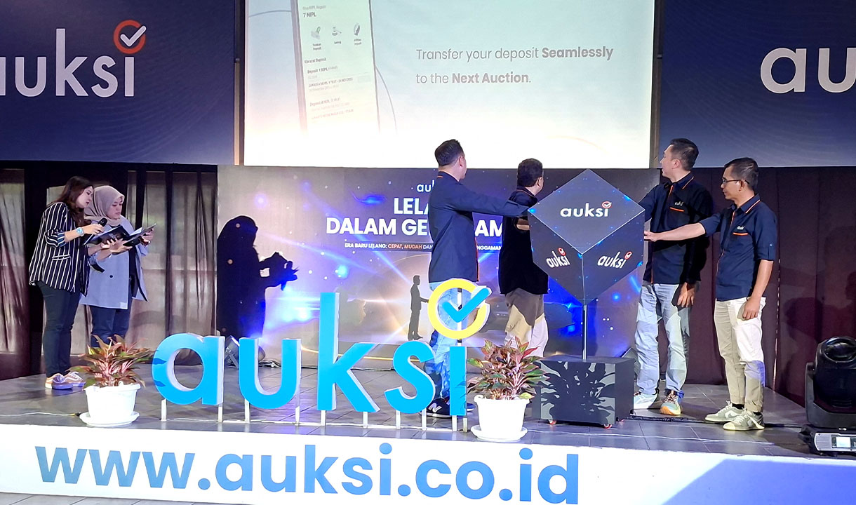 AUKSI App: Integrasi Lelang Berbasis Teknologi untuk Pengalaman Pengguna yang Lebih Adaptif