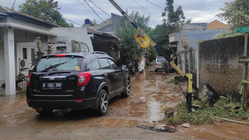 Warga Villa Pamulang Sebut Banjir Terparah Setelah Tahun 2002: Ini Tuh Banjir Kiriman Bendungan Katulampa