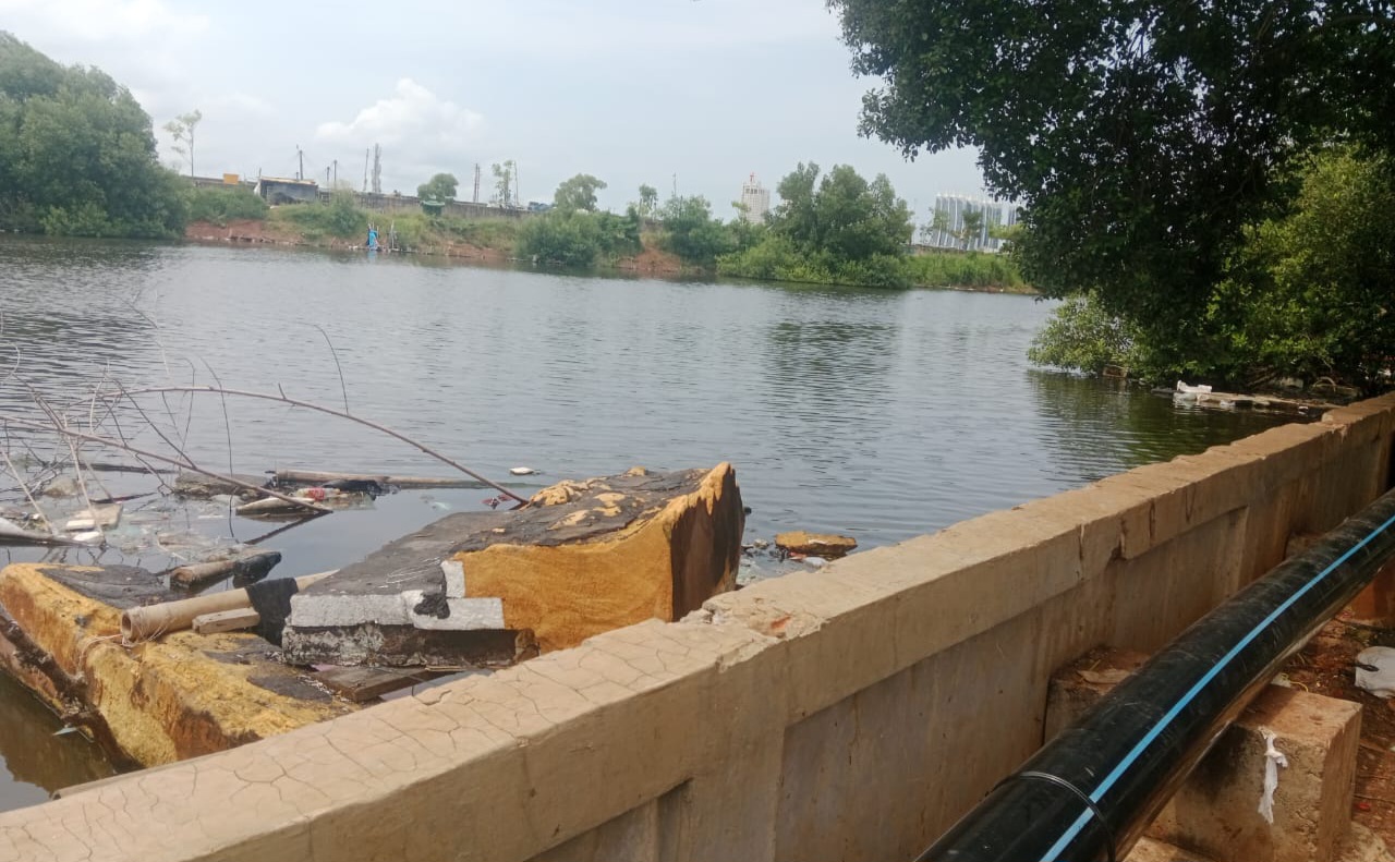 Lagi Jaring Ikan, Nelayan Temukan Mayat Pria Mengambang di Pelabuhan Muara Baru