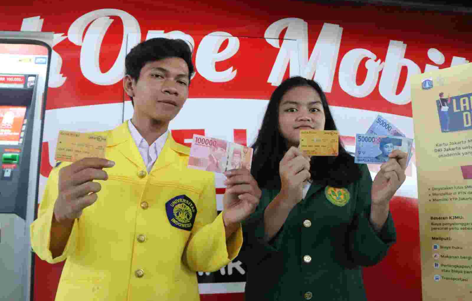 Buruan Cek! Pramono Cairkan Beasiswa KJMU untuk 14.745 Mahasiswa