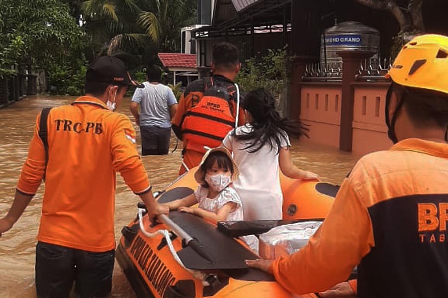 Banjir Kepung Kalimantan Timur dan Kalimantan Selatan