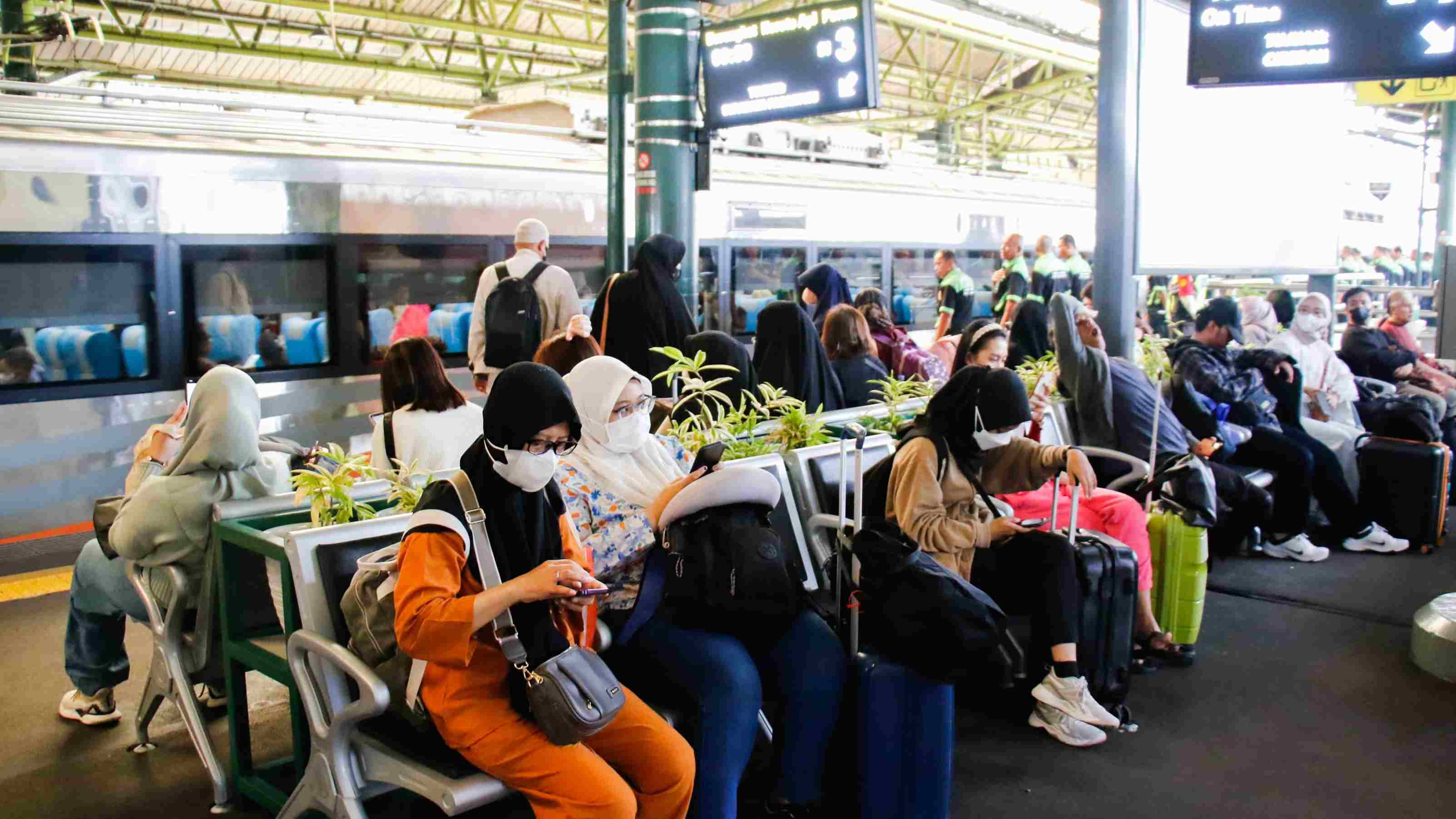 Sambut Nataru, KAI Maksimalkan Persiapan Mulai dari Stasiun hingga Ramp Check Lokomotif