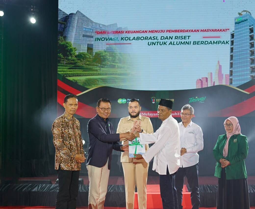 Pegadaian dan Unand Serahkan Hasil Riset Mitigasi Gempa Megathrust dan Tsunami untuk Kota Padang