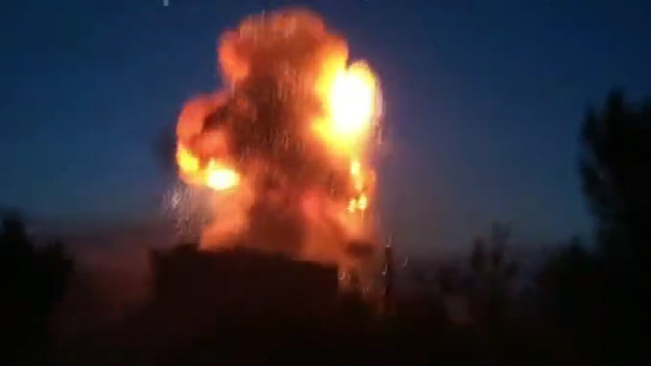 Ukraina Bombardir Gudang Senjata Rusia, Ratusan Prajurit Tewas! 