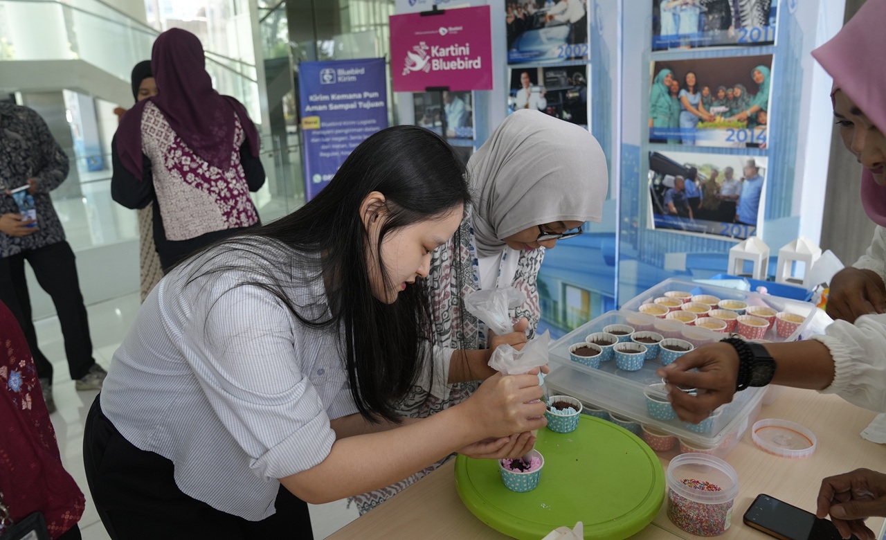 Kartini Bluebird Rayakan 11 Tahun, Terus Dorong Kemandirian Ekonomi Keluarga Pengemudi