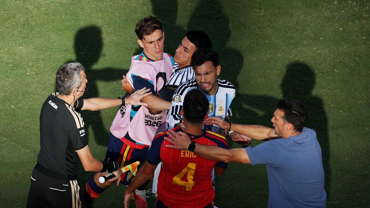 FIFA Selidiki Kericuhan Final Piala Dunia 2026, Gavi Malah Minta Argentina Tak Dihukum