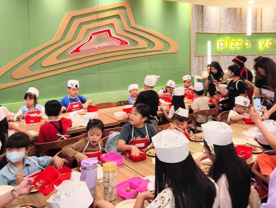 Rekomendasi Liburan Sekolah di Mal, Latih Motorik Anak Bersama Summer Camp with Care Bears