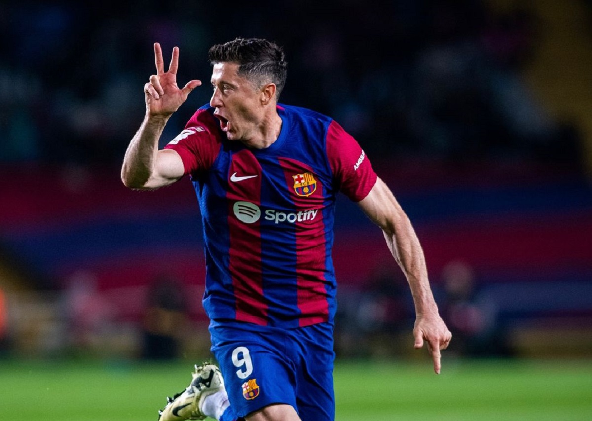 Hasil LaLiga Spanyol: Barcelona Hantam 10 Pemain Valencia, Robert Lewandowski Cetak Hattrick!