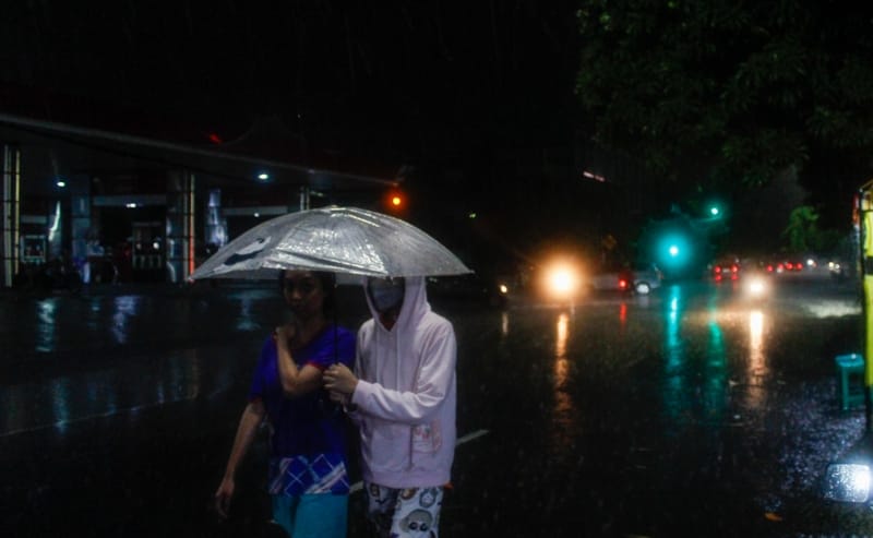 Awal Musim Hujan 2023/2024 di Indonesia Tidak Serentak: 255 Zona  Mulai November, 153 Zona Mulai Desember