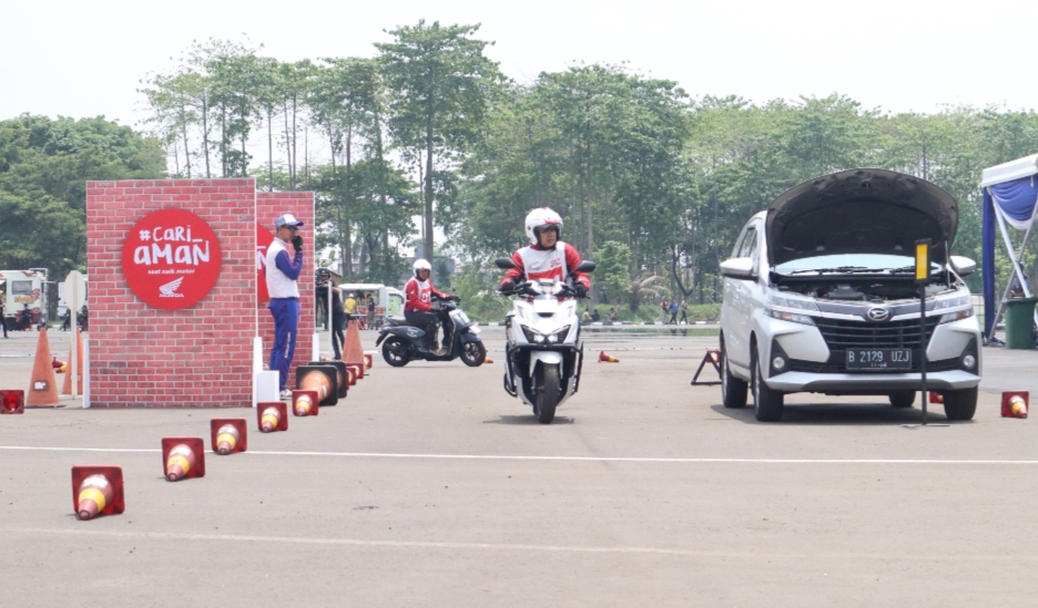 WMS-Polri dan Komuntas Motor Genjot Sosialisasi Safety Riding