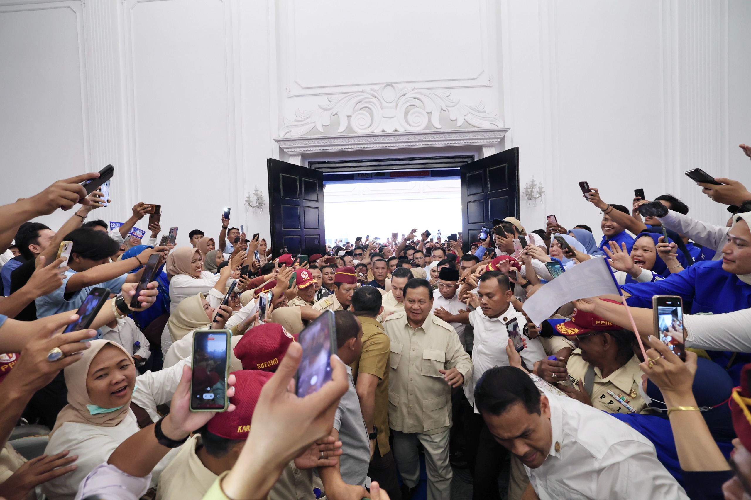 Prabowo: Saya Rival Jokowi 2 Kali, Tapi Tidak Saling Benci karena Cinta Bangsa Indonesia