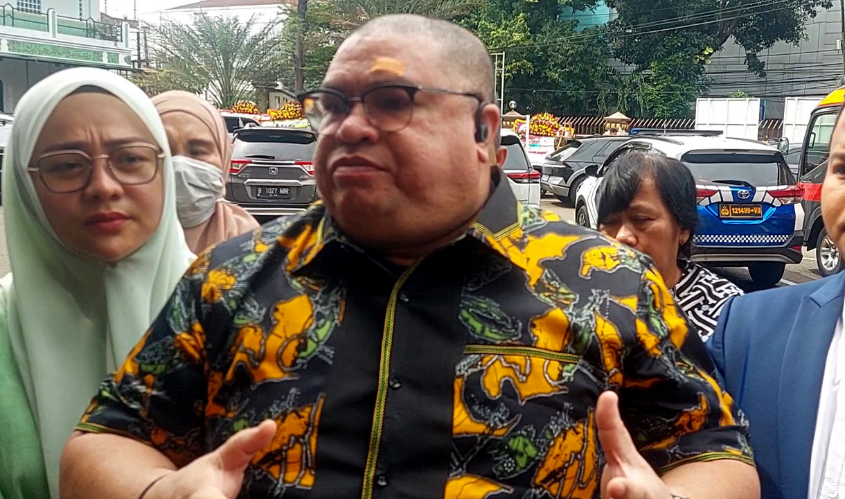 Razman Nasution Mengamuk hingga Datangi Hotman Paris di Persidangan Pelecehan Seksual Iqlima Kim, Minta Hakim Ketua Diganti   