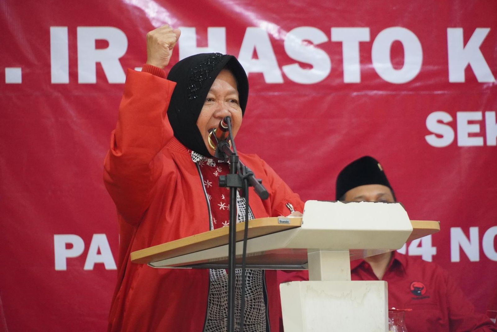 Risma Ancang-ancang Ngantor Keliling  Jatim jika Terpilih Jadi Gubernur