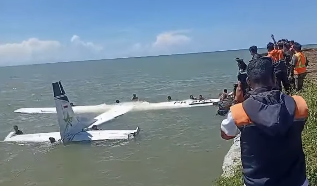 Kronologi Pesawat Smart Air Jatuh di Pantai Nabire 