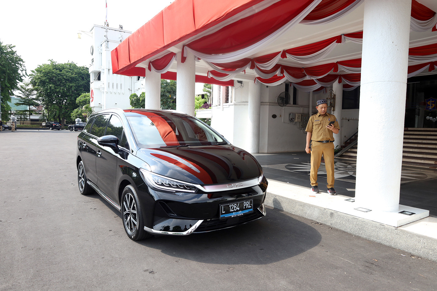 Mobil Listrik untuk Pejabat Pemkot Surabaya Baru Datang 13 Unit, Sisanya Ditarget Pekan Depan