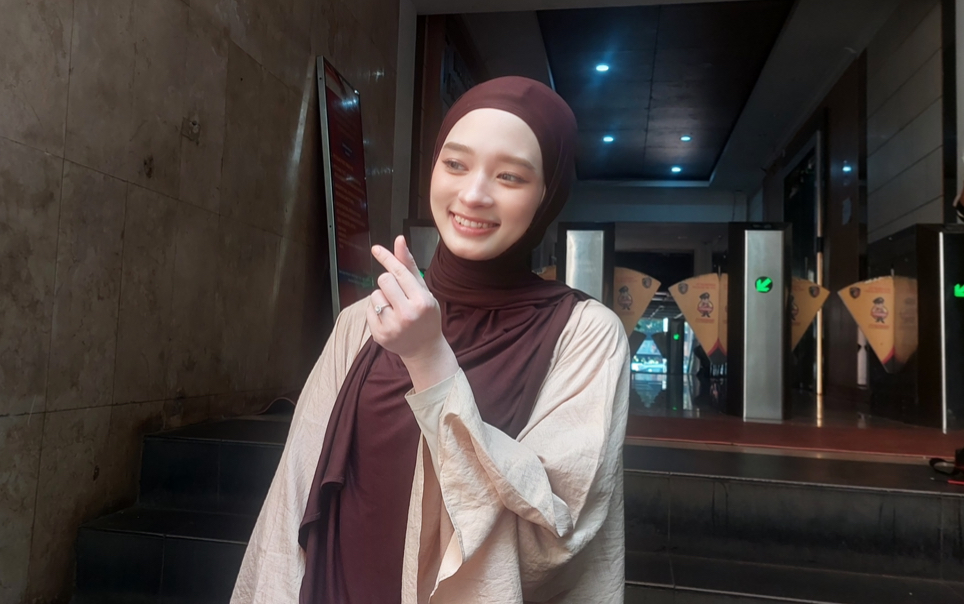 Inara Rusli Akan Boyong Ketiga Anaknya Ibadah Umroh, Sebut Tak Ada Persiapan Khusus