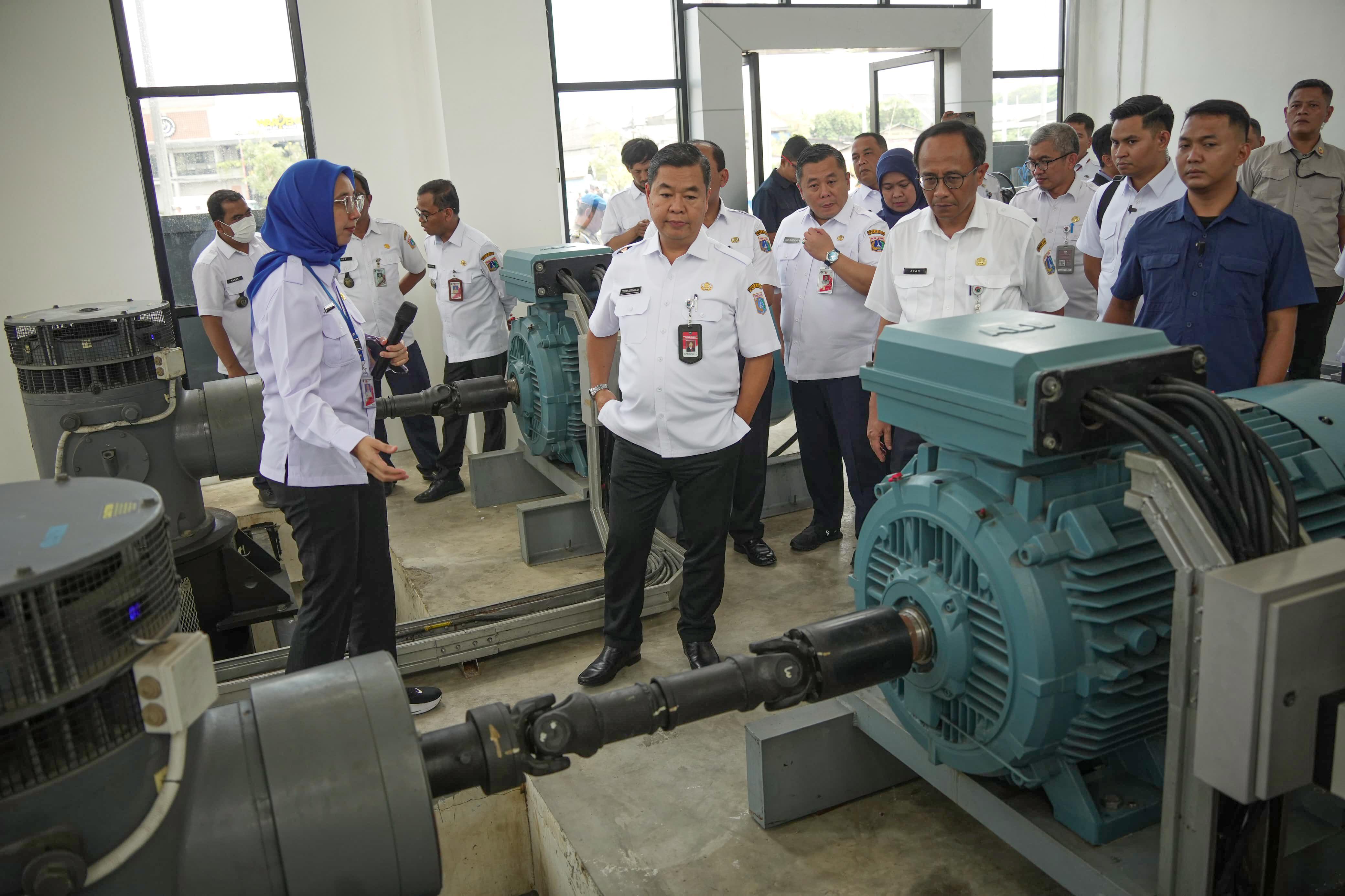 Pj. Gubernur Teguh Pastikan Jakarta Siap Antisipasi Banjir Hadapi Musim Hujan