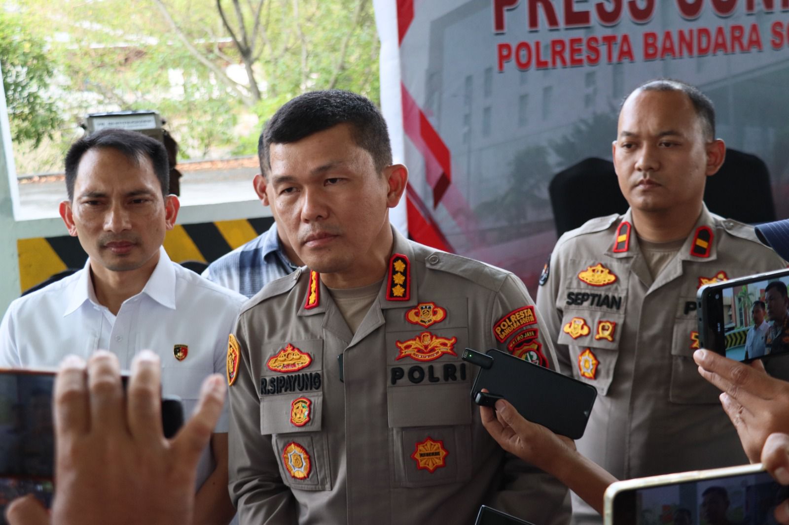 Polisi Ungkap 10 Akun Anonim Provokator Aksi di Bandara Soekarno-Hatta