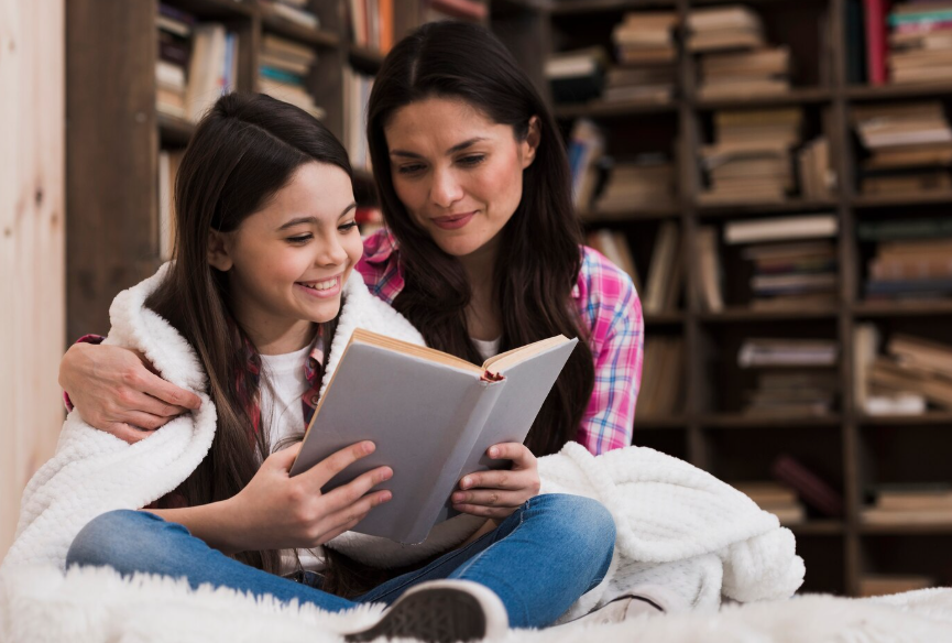 7 Manfaat Mendongeng untuk Anak