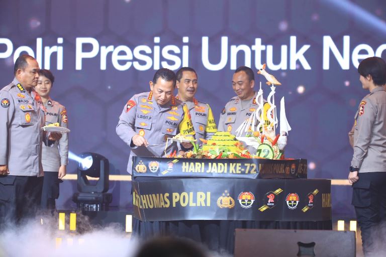 Kapolri: Semua ASN dan Personel Polri Emban Fungsi Kehumasan