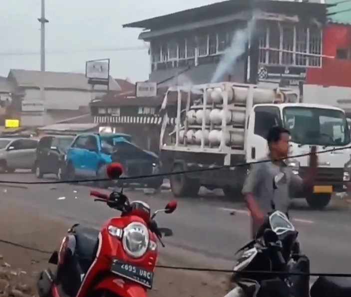 Tabung Gas CNG yang Dimuat dalam Truk Meledak di Sukabumi, Satu Orang Tewas dan 9 Lainnya Terluka