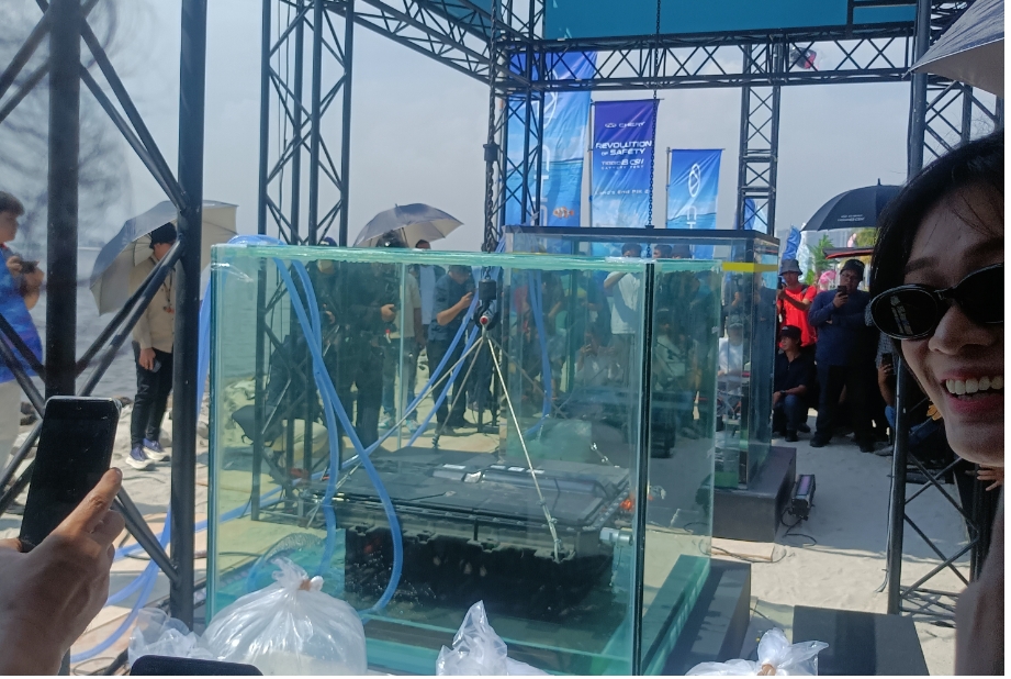 Pertama Kali! Chery Tiggo 8 CSH 'Direndam' 2 Hari di Laut Utara Jakarta, Baterainya Aman?