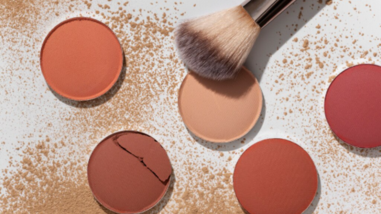 Tren Blush On dari Cream Blush Bikin Pipi Merona, Bisa Dipakai Jadi Lip Cream? 