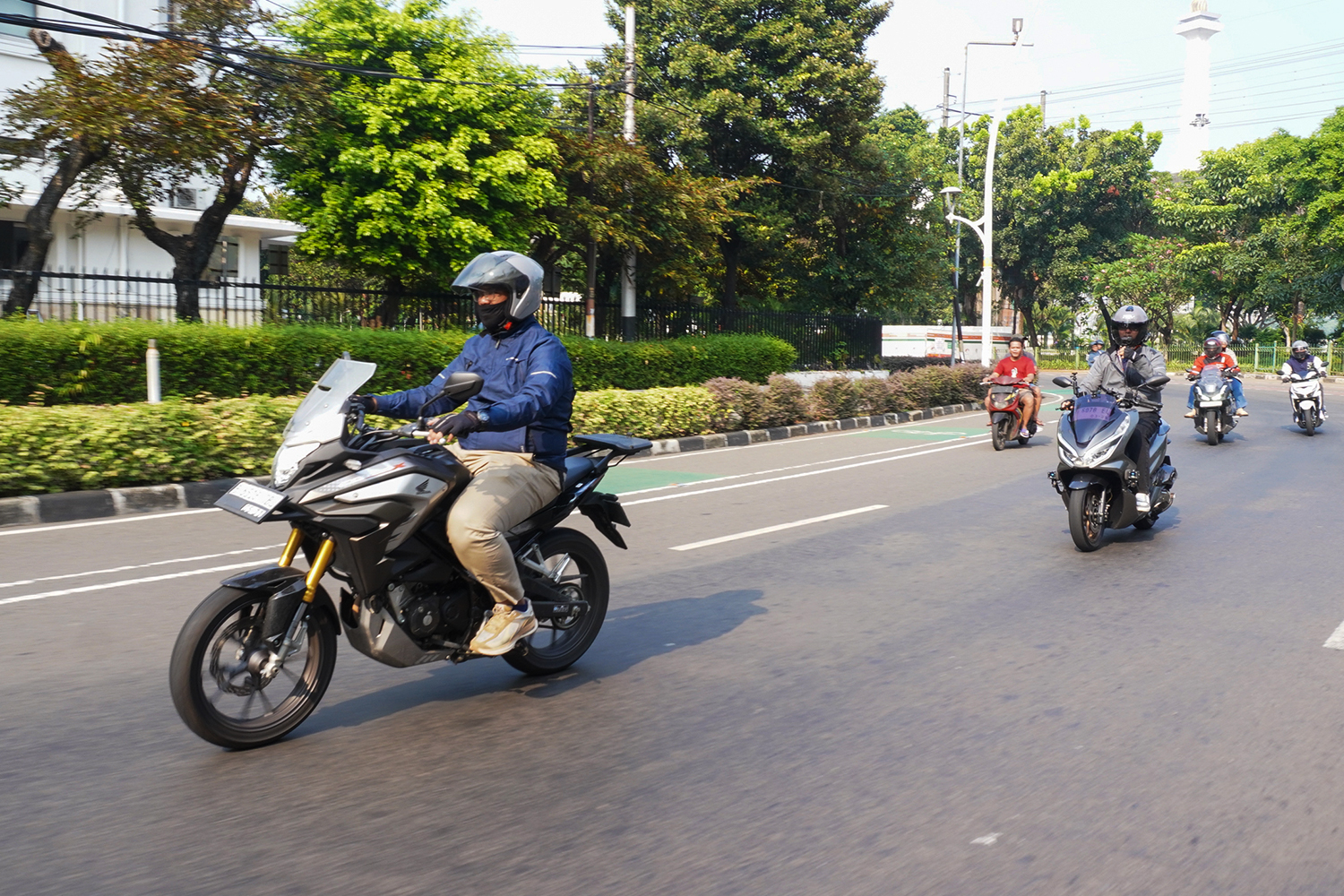 Jangan Asal Selap-Selip Saat Macet, WMS Ingatkan 5 Tips #Cari_Aman