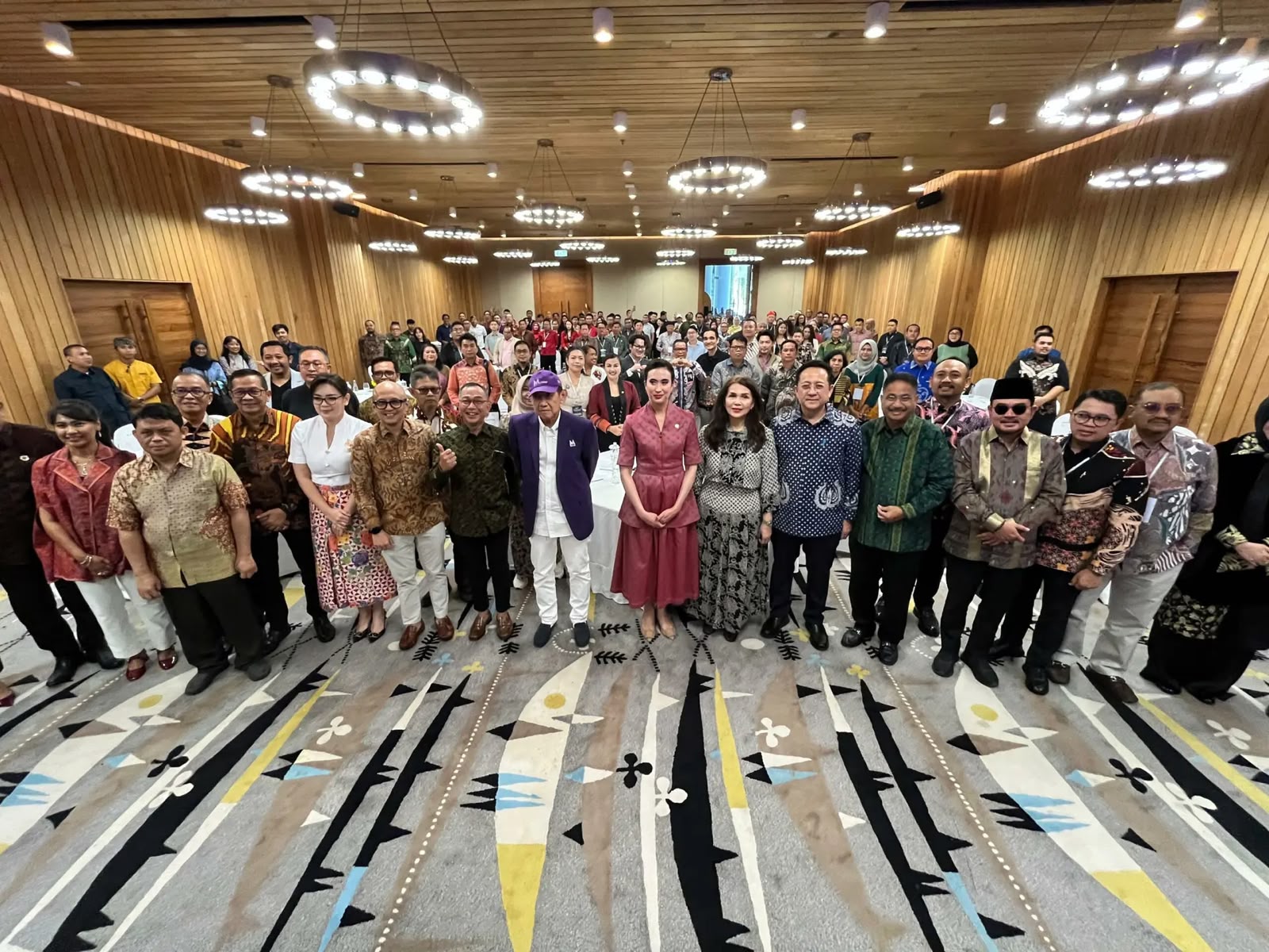 Tantangan Pemanfaatan AI dalam Pengembangan Pariwisata Indonesia