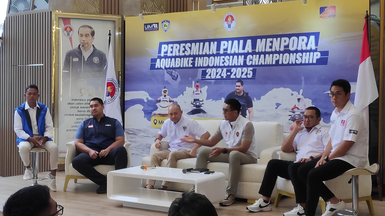 Menpora Dito Ariotedjo Punya Cara Gembleng Pembalap Indonesia untuk Kejuaraan AWC