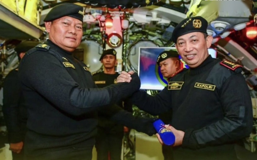 Baru 1 Ditemukan, Kapolri Minta Masyarakat Ikut Mendoakan Pencarian 3 Korban Helikopter Polri yang Jatuh di Laut Belitung Timur