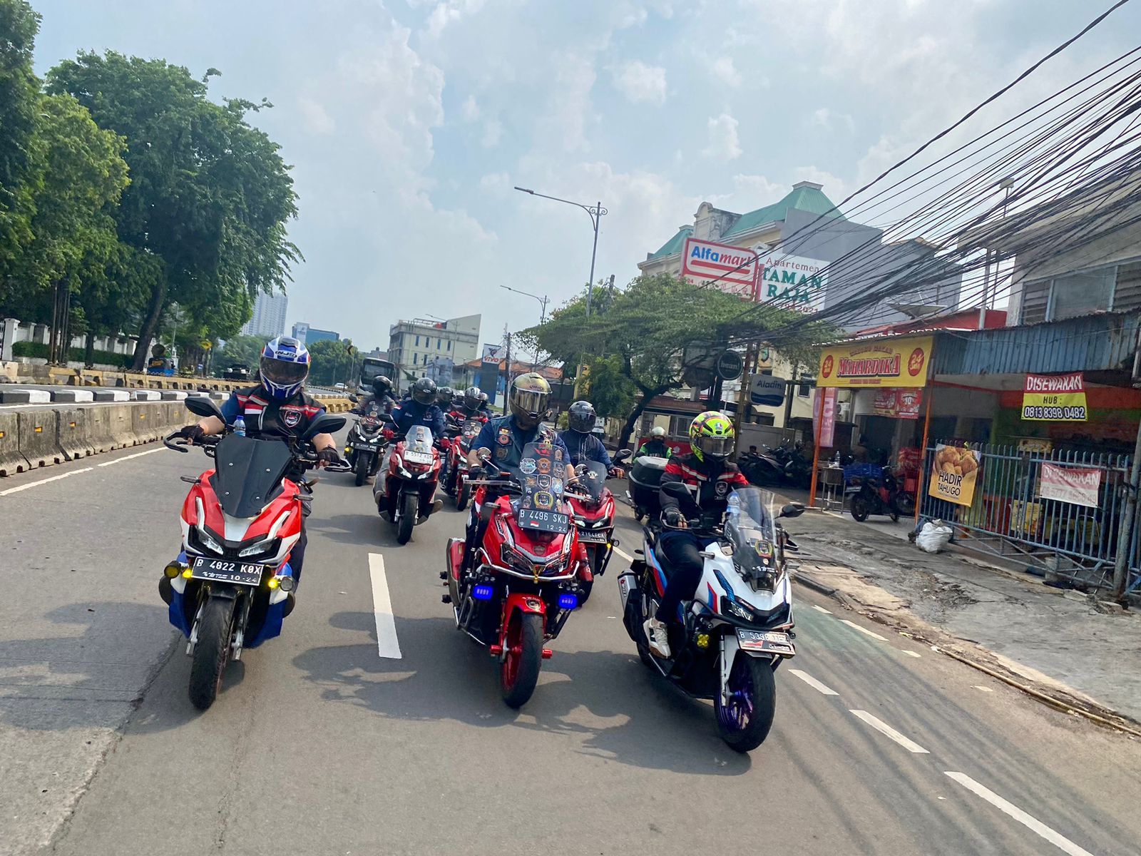 Seru! Wahana Ajak Komunitas Honda ADV Sambangi Spot Horor di Jakarta
