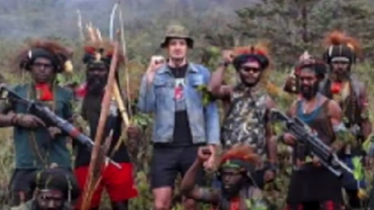KKB Mengancam! Tak Akui Kemerdekaan Papua, Pilot Susi Air Philip Mark Mehrtens Bakal Ditembak, Pangdam Cendrawasih: Kami Tak Ingin Pertumpahan Darah!