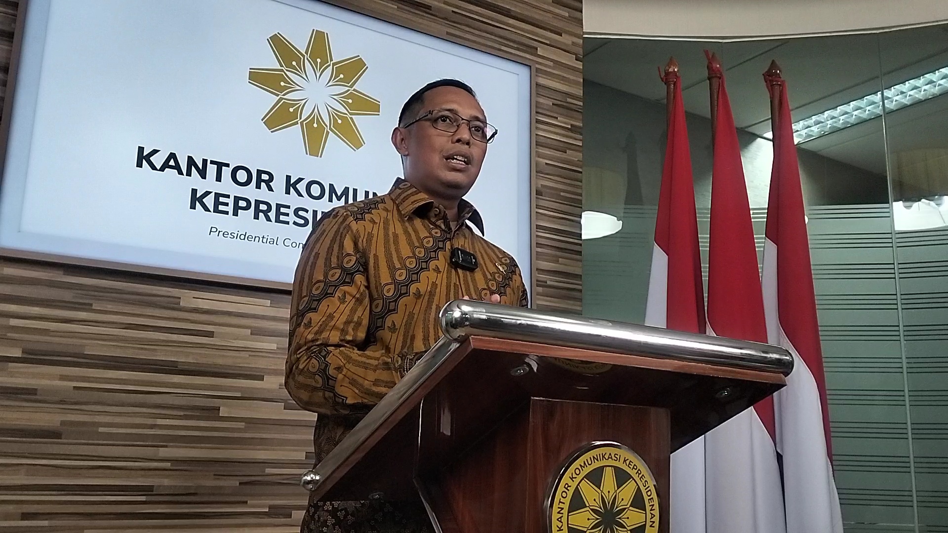 Istana Klaim Jumlah Pengangguran di Indonesia Turun, Bandingkan Perbedaan Data IMF dan BPS