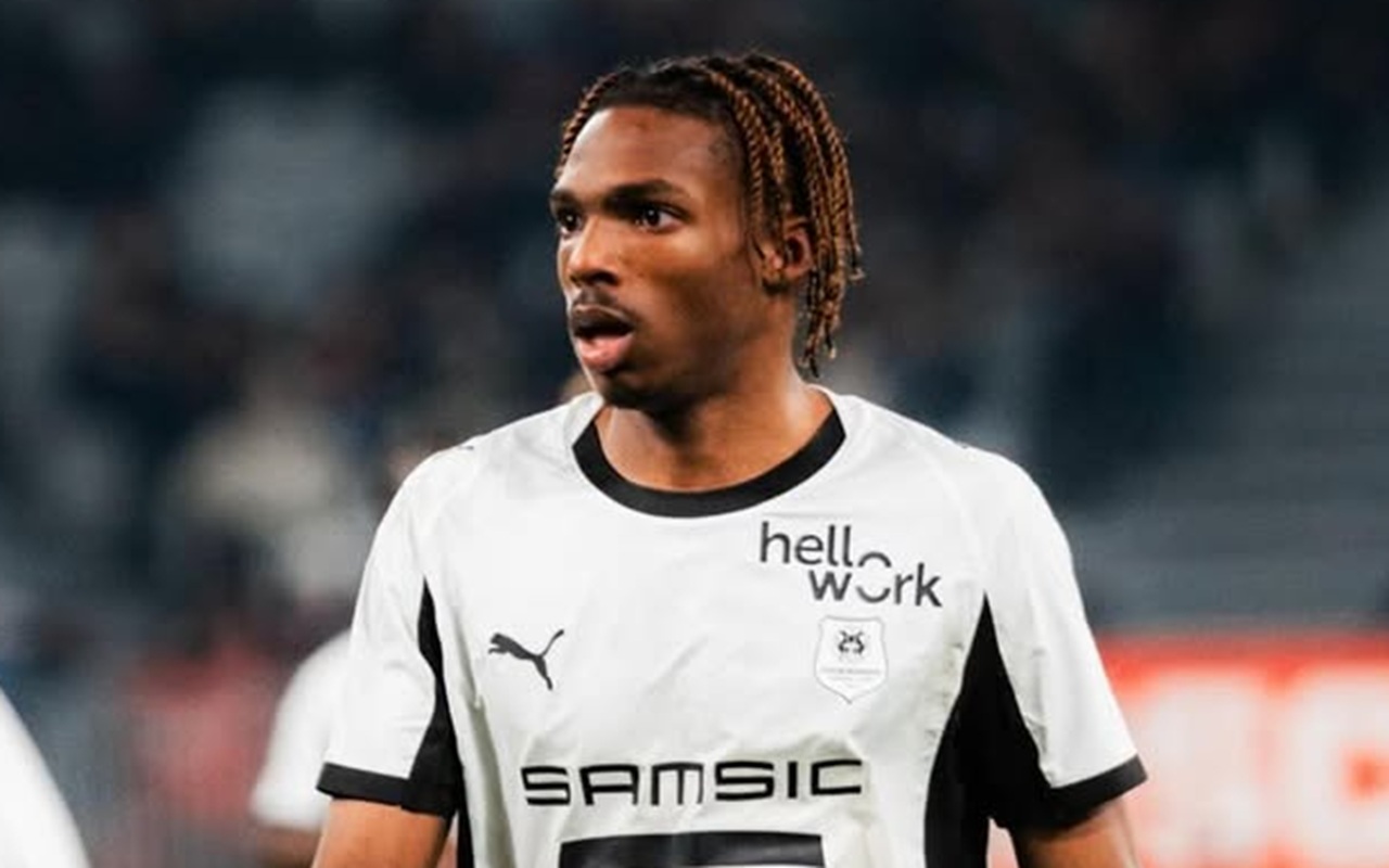 Fabrizio Romano Bongkar Transfer Rahasia: Liverpool Kejar Bek Muda Senilai Rp 1,4 Triliun