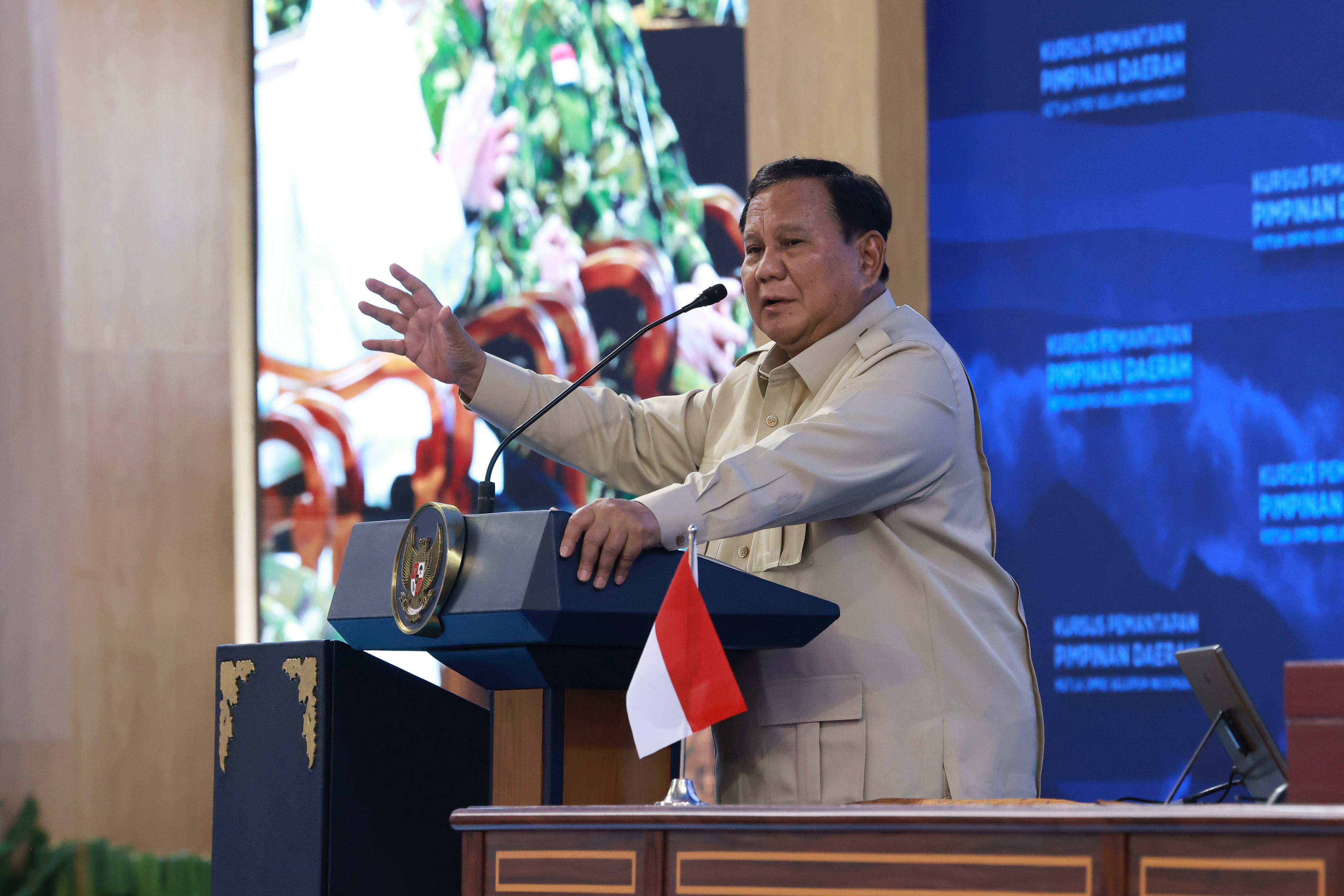 Prabowo di Hadapan Ketua DPRD  se-Indonesia; Partai Boleh Beda, Asalkan Tetap Cinta Tanah Air  