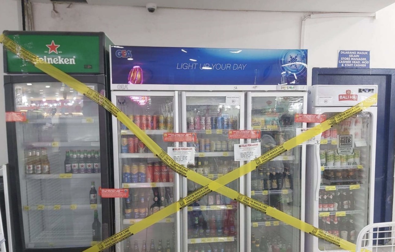 Jual Miras Golongan A Tanpa Izin, Pemprov DKI Segel Otlet Ritel HMI di Jakarta Barat
