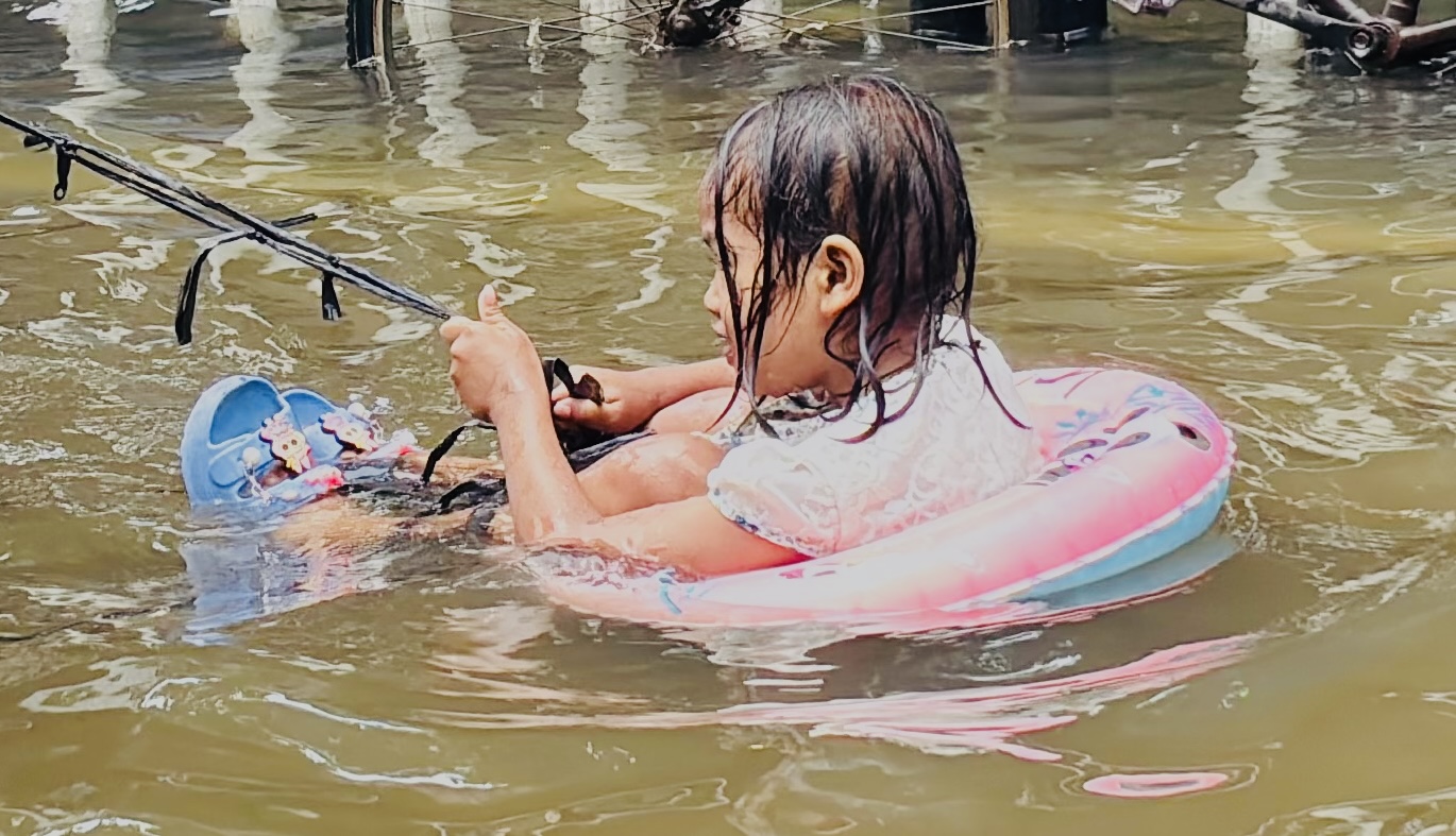 Titik Lokasi Banjir Jakarta Hari Ini Rendam 39 RT,  313 Warga Mengungsi