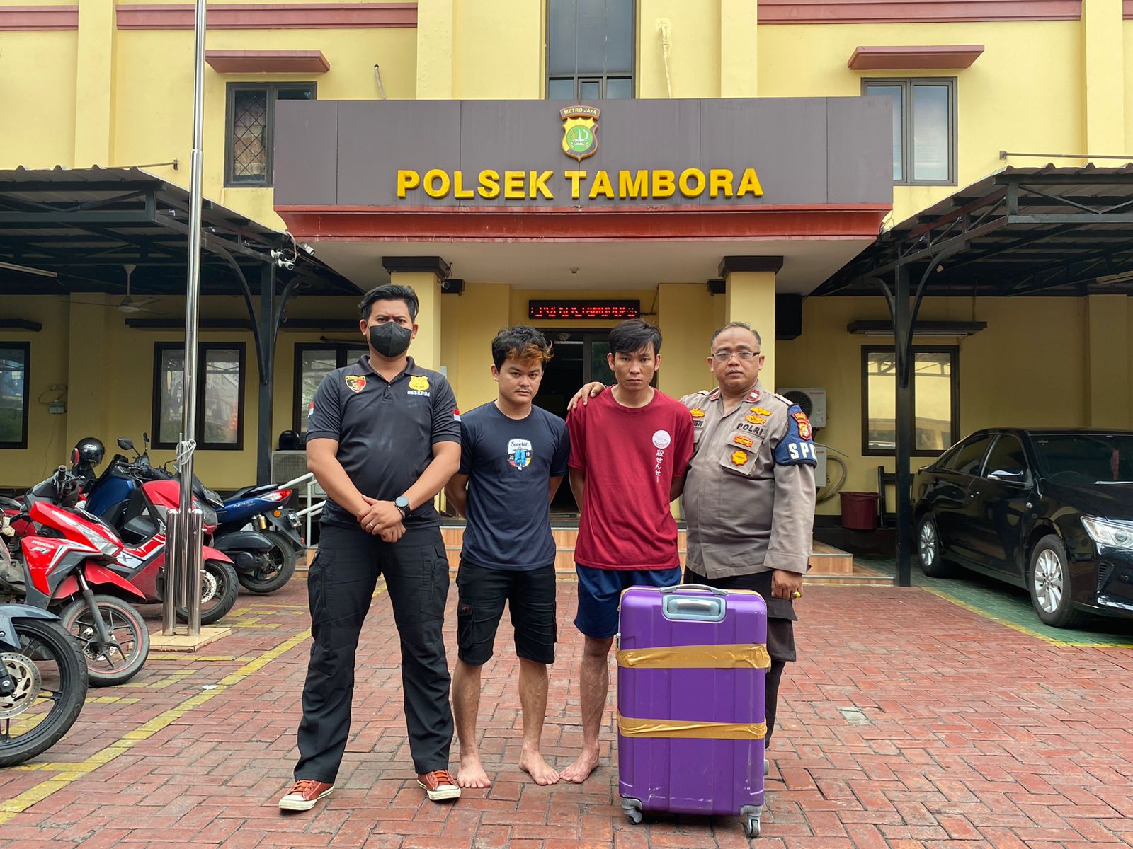 Tiga Pemuda di Tambora Curi Pakaian dan Sepatu Branded Ketika Mal Tutup, Polisi: Pelaku Cari Modal untuk Pulang Kampung