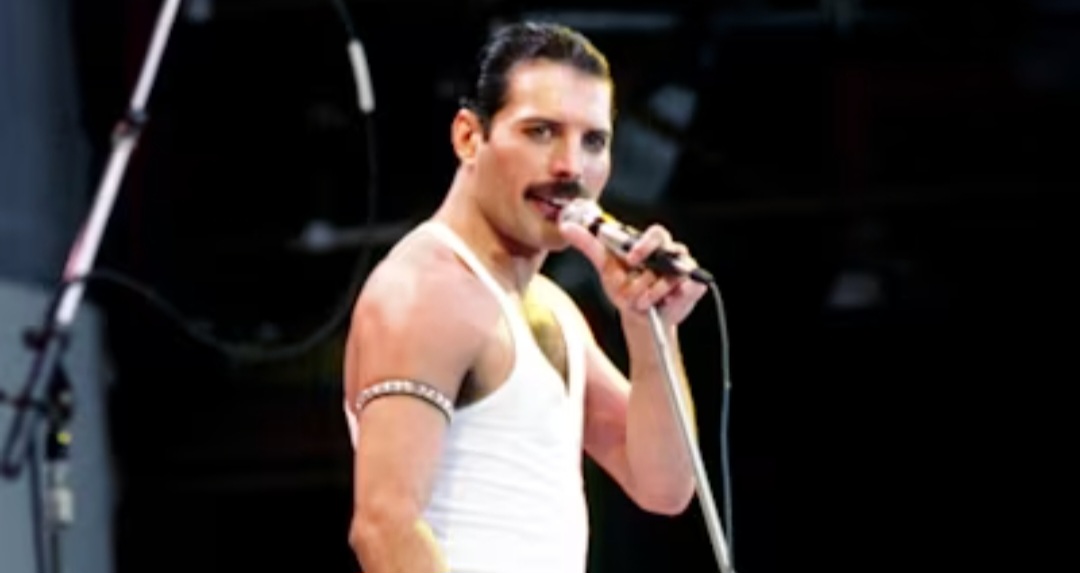 Piano dan Mikrofon Freddie Mercury Dilelang hingga Rp9,65 Miliar