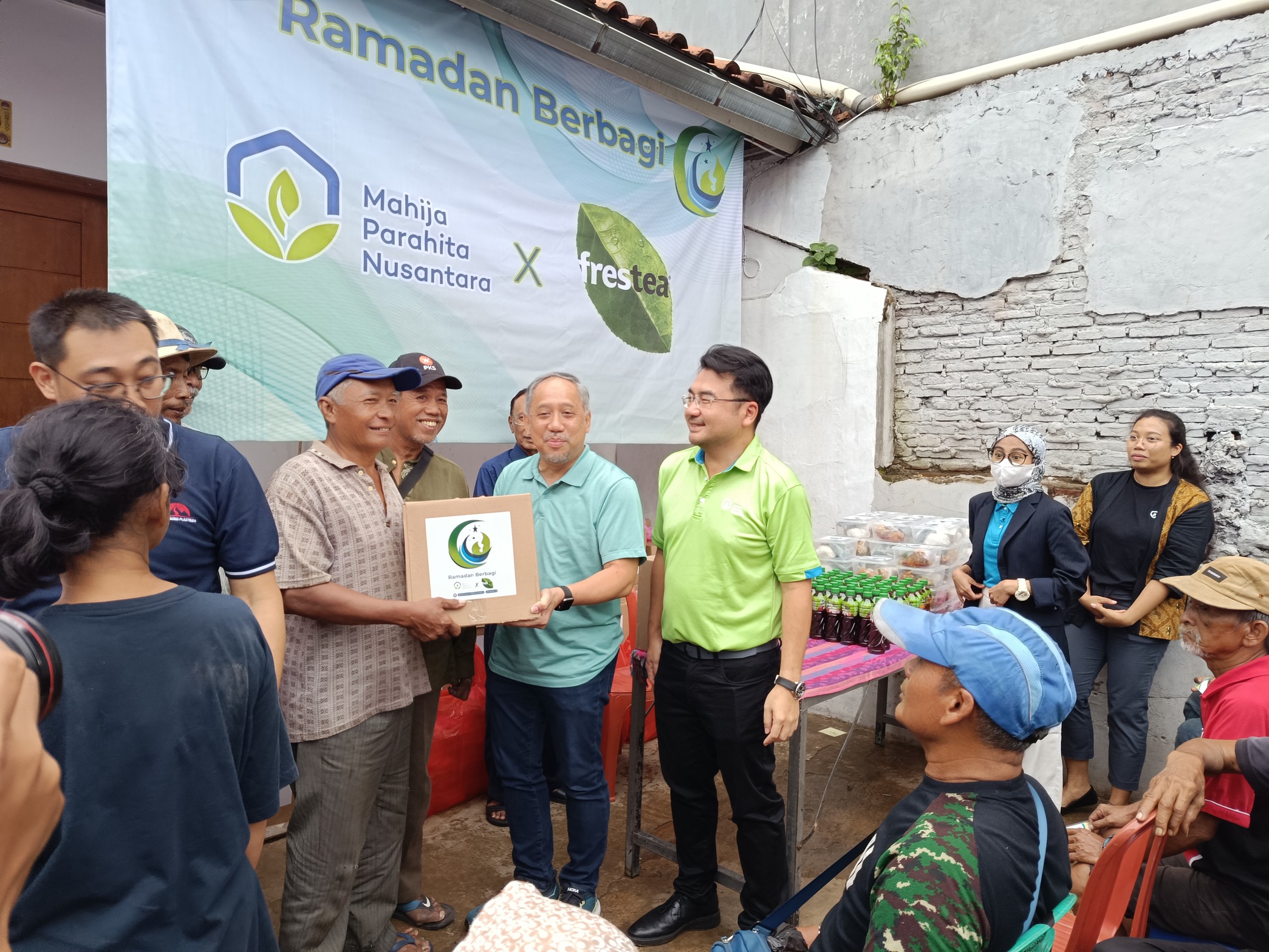 Semangat Berbagi di Bulan Ramadan, Yayasan Mahija Parahita Nusantara bersama Frestea Lanjutkan Komitmen Untuk Dukung Pahlawan Daur Ulang
