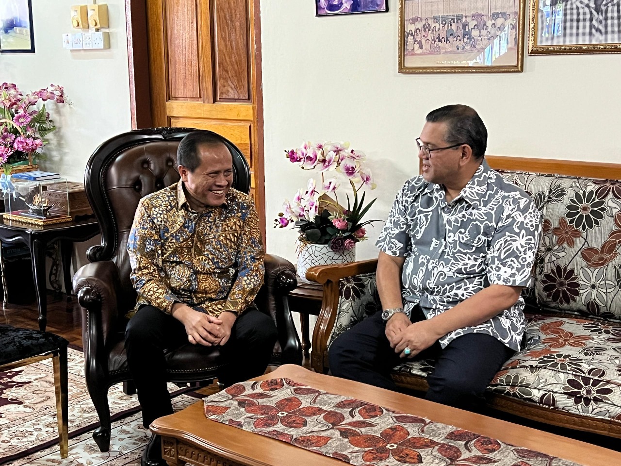 Konsul RI Aris Heru dan YB Datuk Nizam Bertemu, Tingkatkan Kerjasama Tawau-Kalimantan