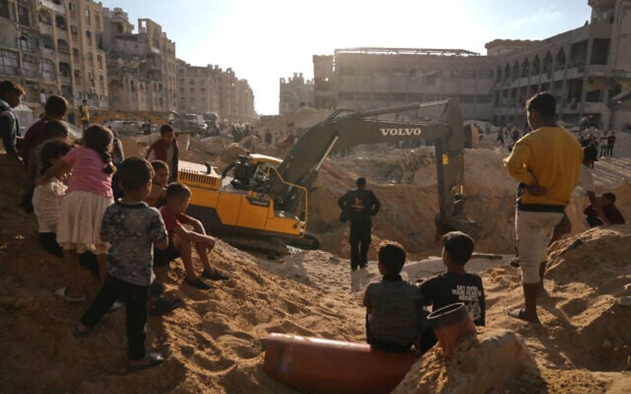 Israel Izinkan Tim Mesir dan ICRC Cari 13 Jenazah Sandera di Gaza