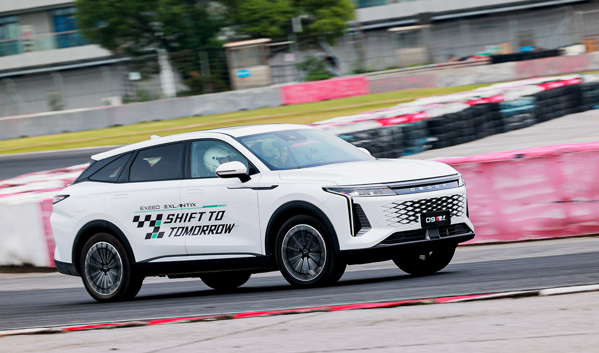 Harga OMODA O9 SHS dengan Teknologi Quad Motor AWD PHEV, Jarak Tempuh Tembus 1.100 Km